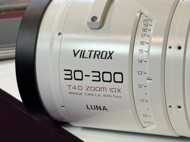 Viltrox Luna 30-300mm T4